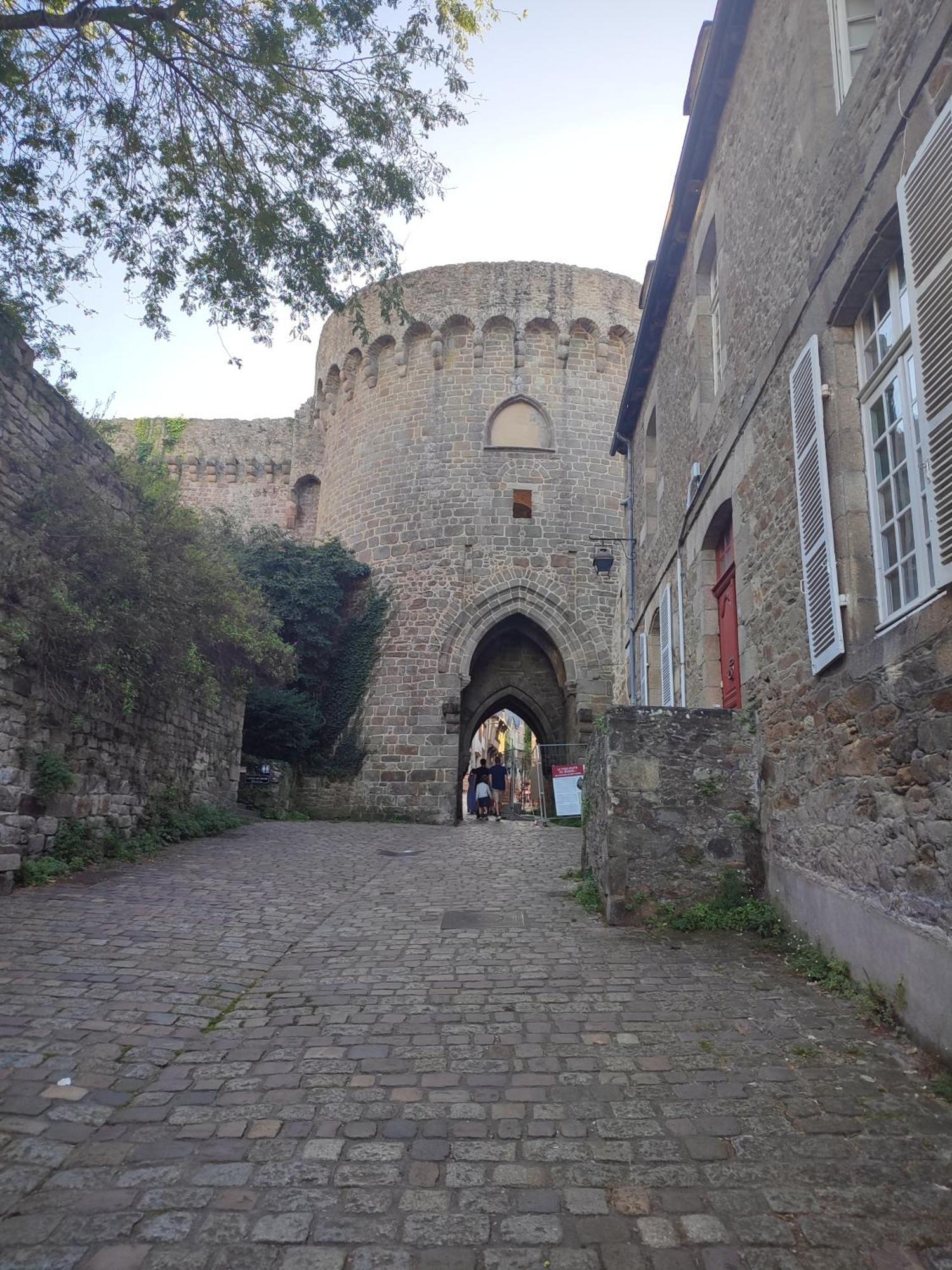 Gite Des Mezieres Brusvily Екстериор снимка